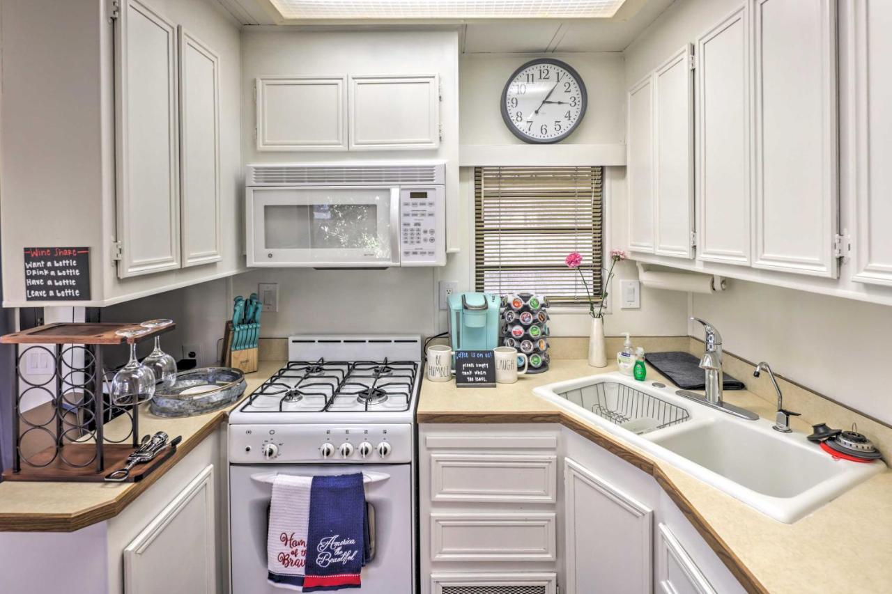 Cozy Lake Havasu City Home With Dock And Beach Access! المظهر الخارجي الصورة