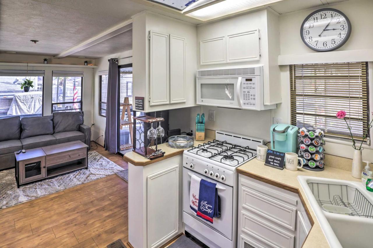 Cozy Lake Havasu City Home With Dock And Beach Access! المظهر الخارجي الصورة